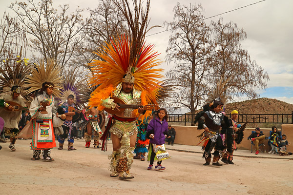 Danza Procession
