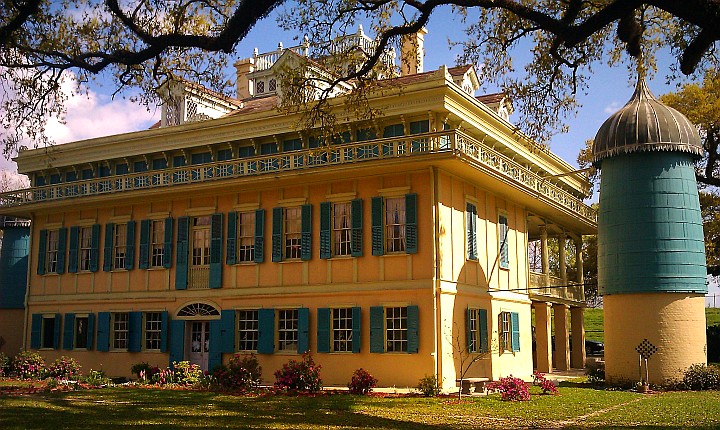 Southern Plantation